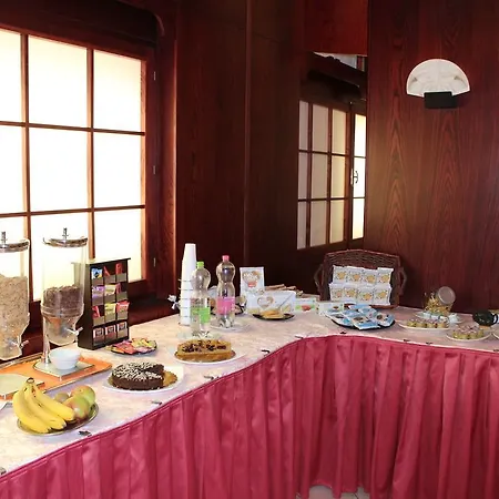 Mia Hotel 3*